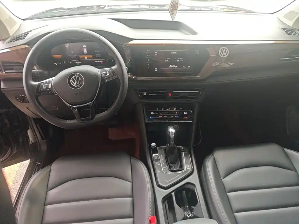 Volkswagen Tharu — фото 10
