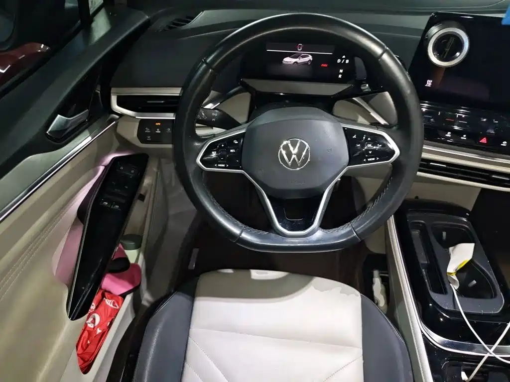 Volkswagen ID.4 Crozz — фото 11