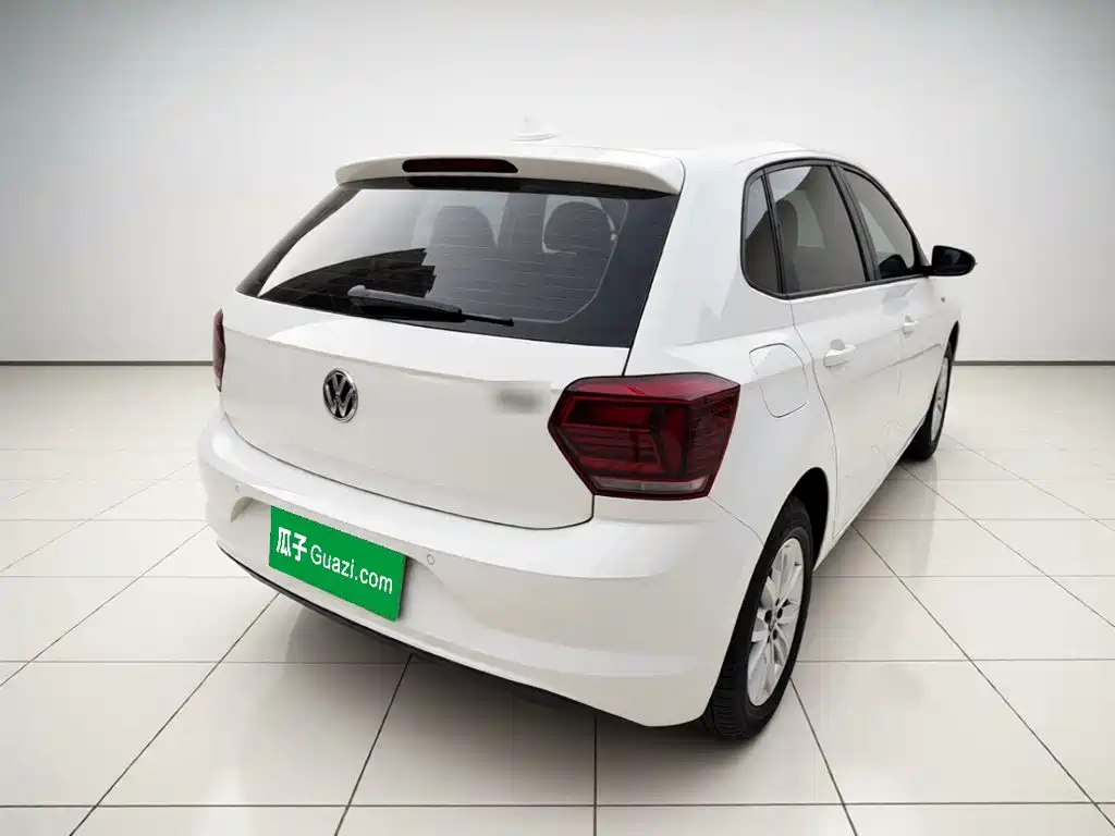 Volkswagen Polo — фото 4