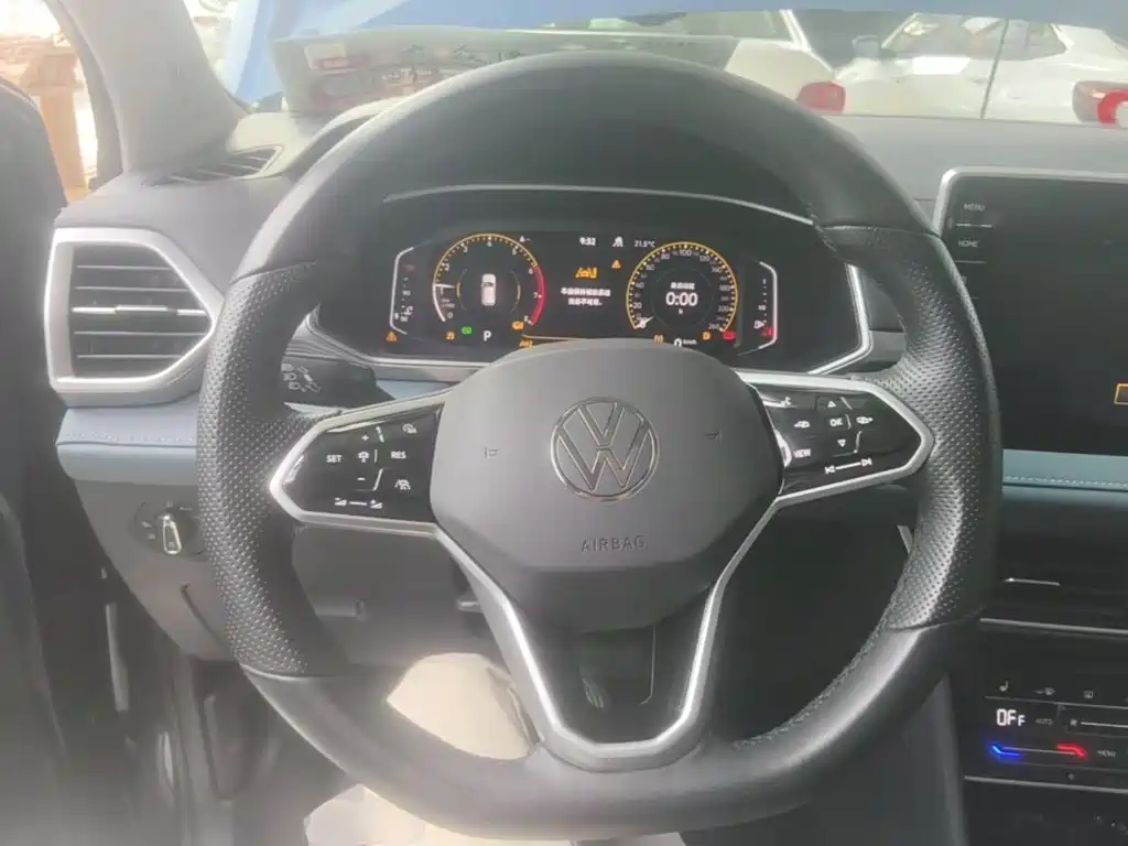 Volkswagen Tharu — фото 11