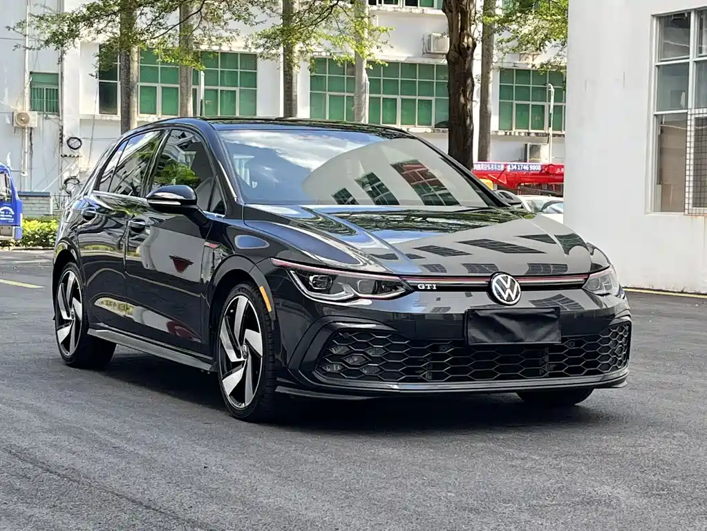 Volkswagen Golf GTI — фото 3