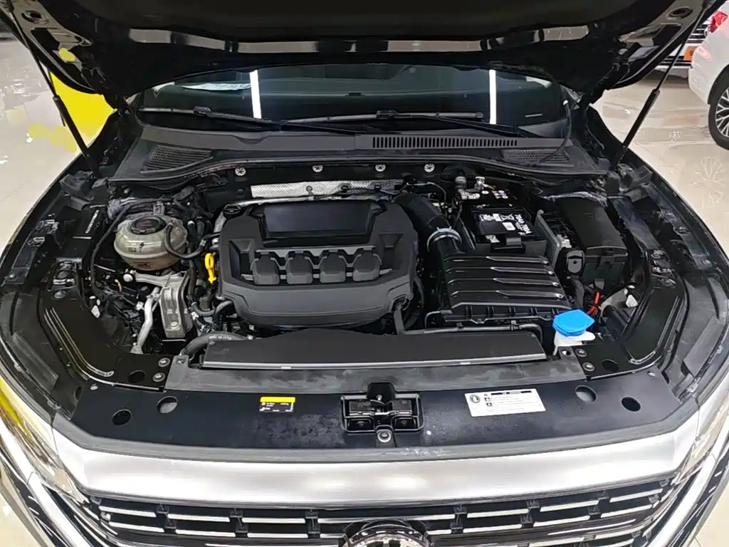 Volkswagen Passat — фото 20
