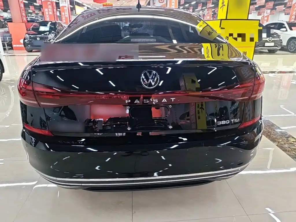Volkswagen Passat — фото 6