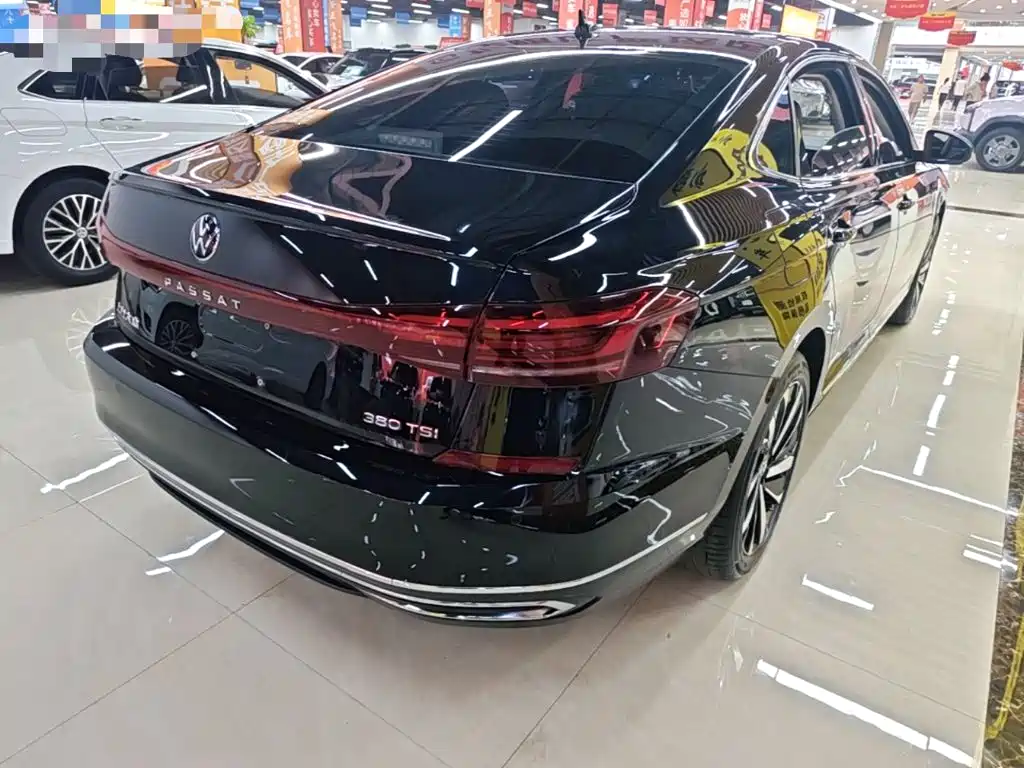 Volkswagen Passat — фото 7