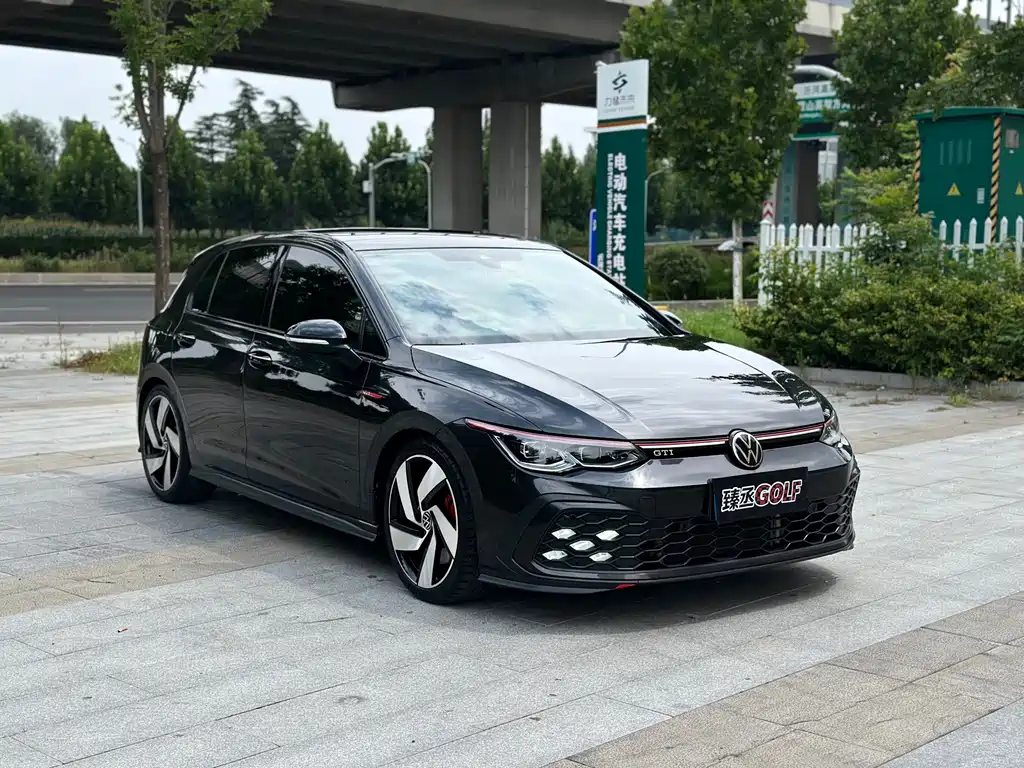 Volkswagen Golf GTI — фото 3