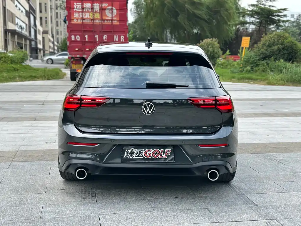 Volkswagen Golf GTI — фото 5