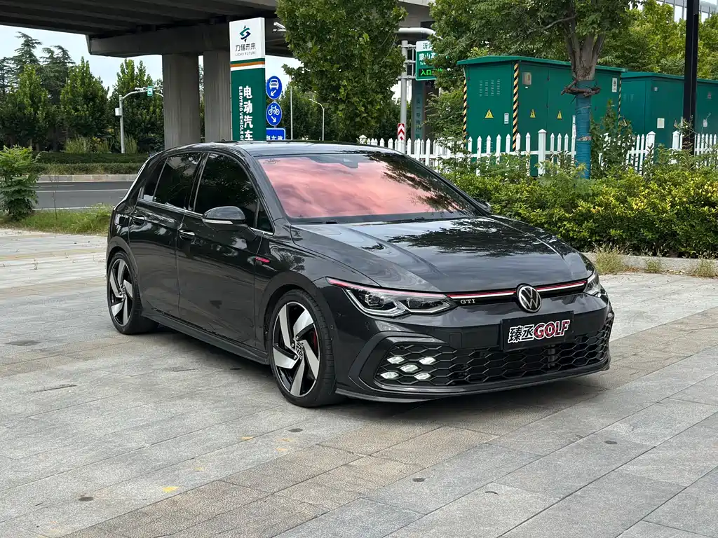 Volkswagen Golf GTI — фото 3