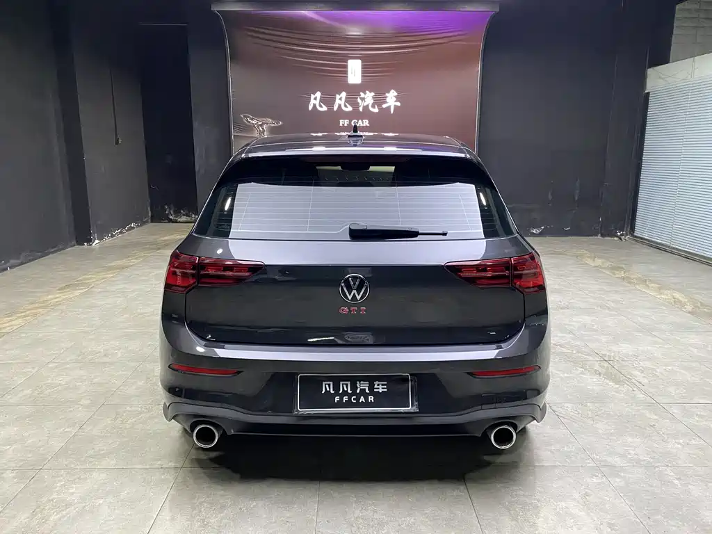 Volkswagen Golf GTI — фото 9