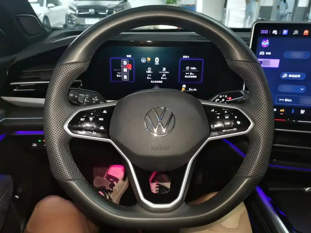 Volkswagen Passat — фото 7