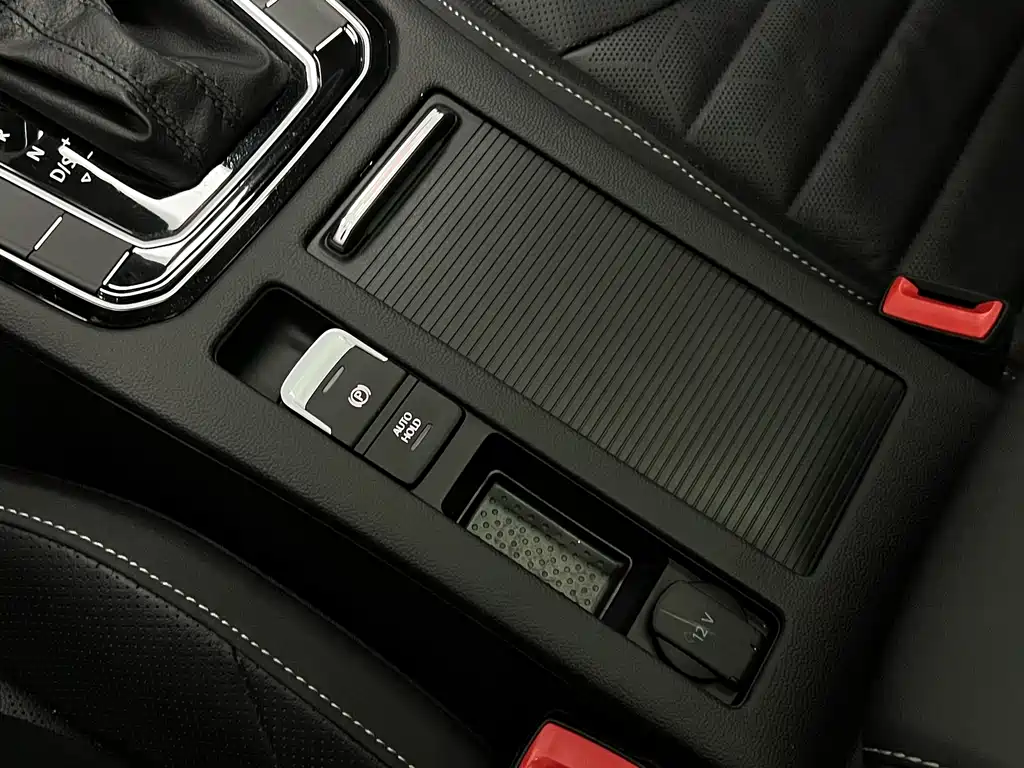 Volkswagen CC — фото 30