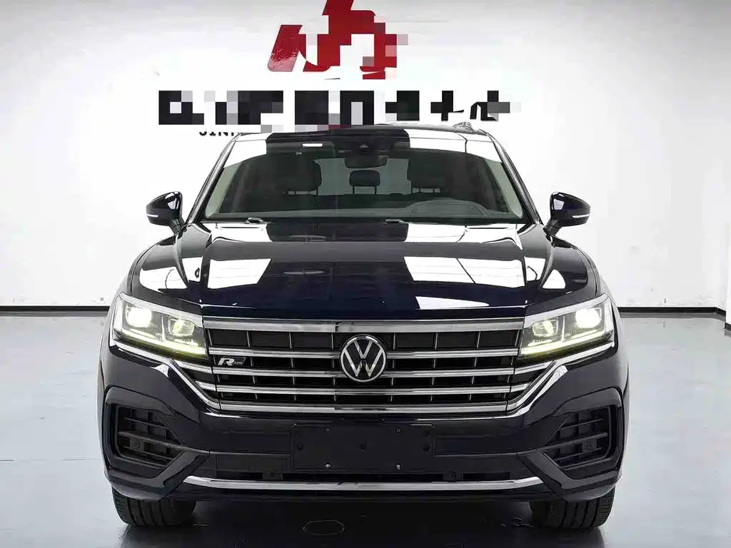 Volkswagen Touareg — фото 2