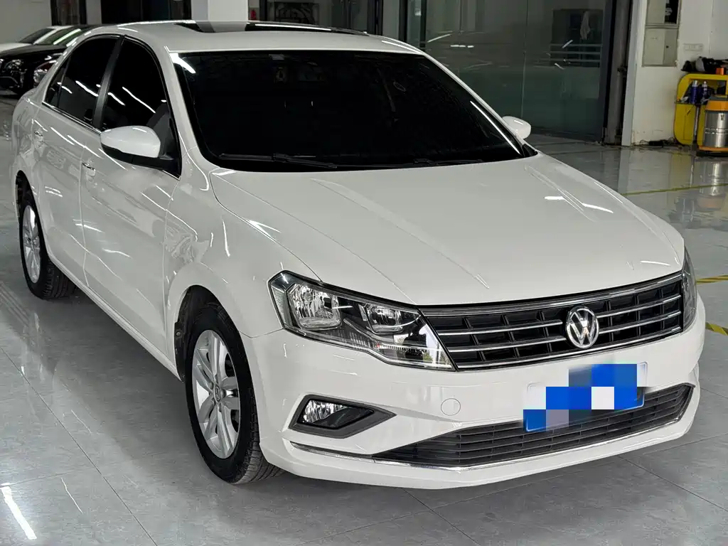 Volkswagen Jetta — фото 2