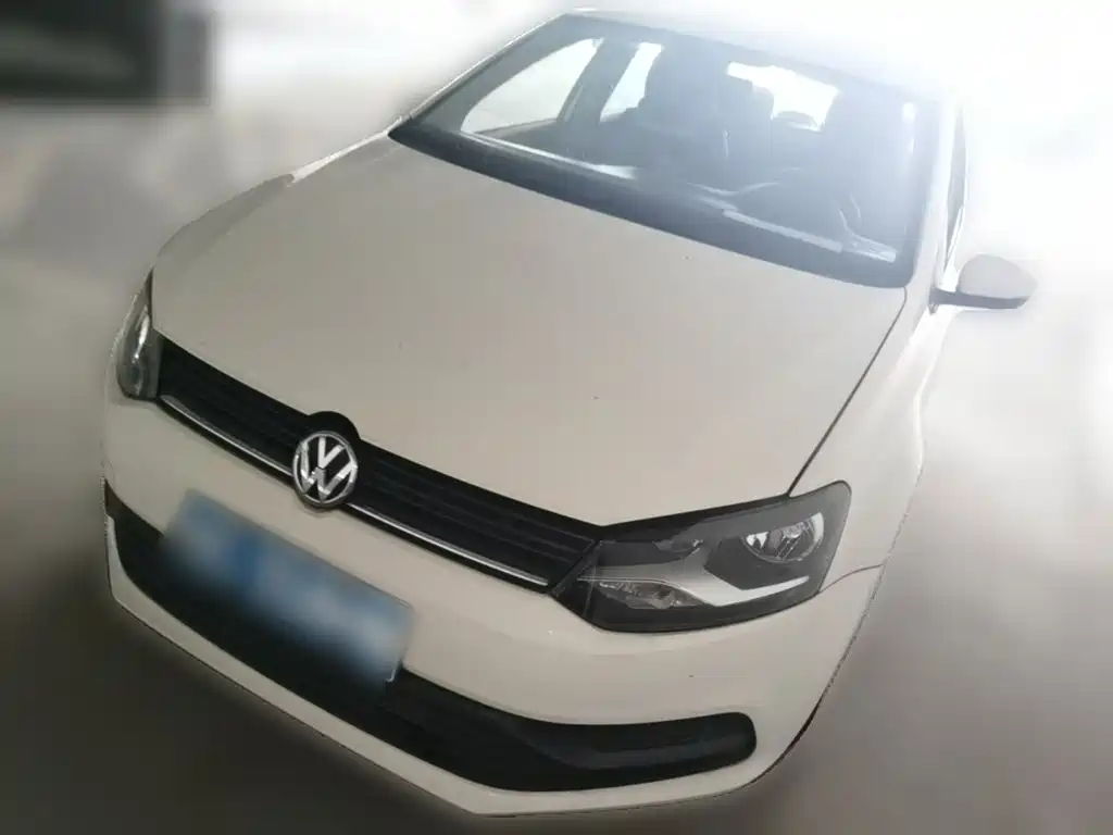 Volkswagen Polo — фото 3