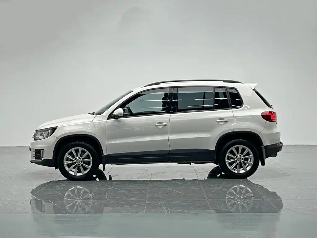 Volkswagen Tiguan — фото 3