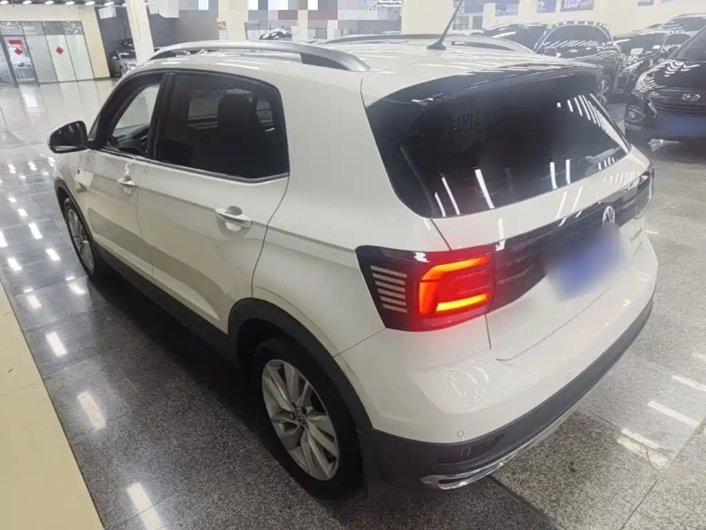 Volkswagen T-Cross — фото 5
