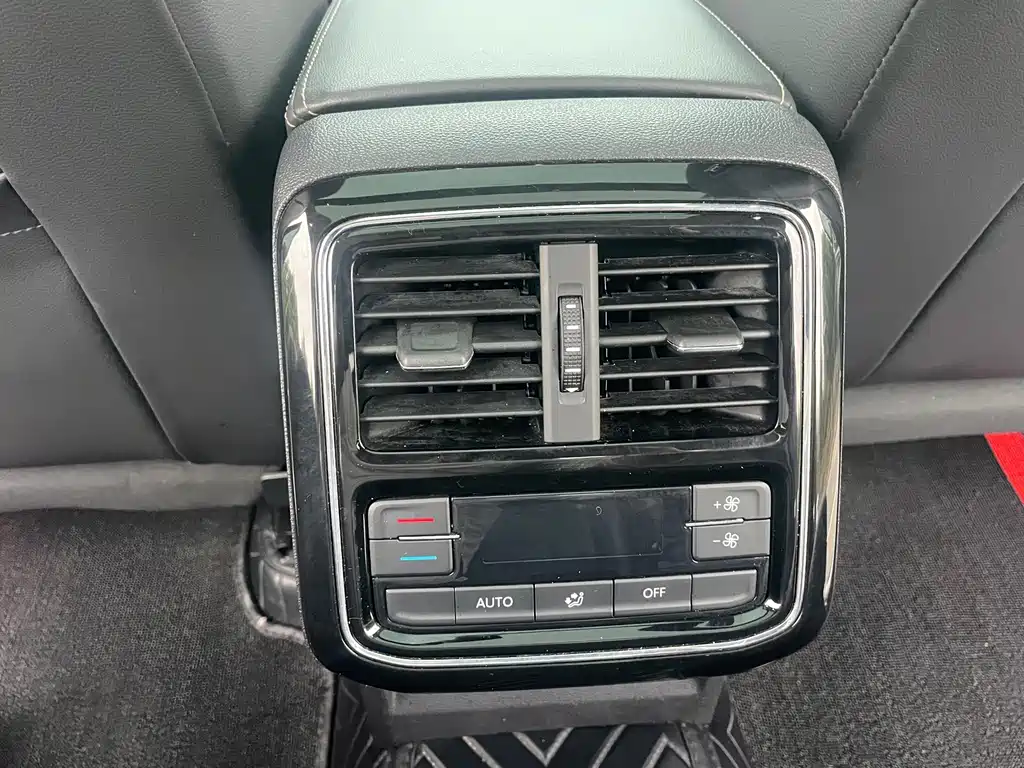 Volkswagen Passat — фото 7