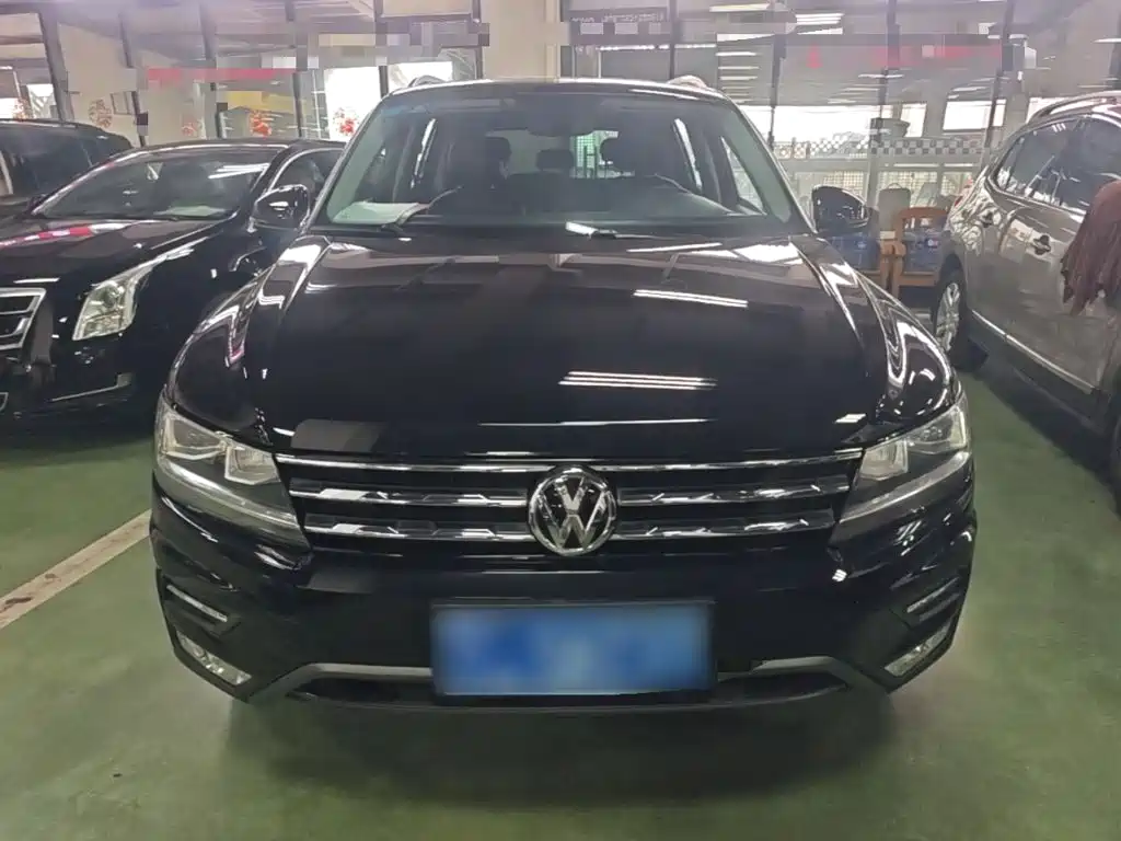 Volkswagen Tiguan L — фото 3