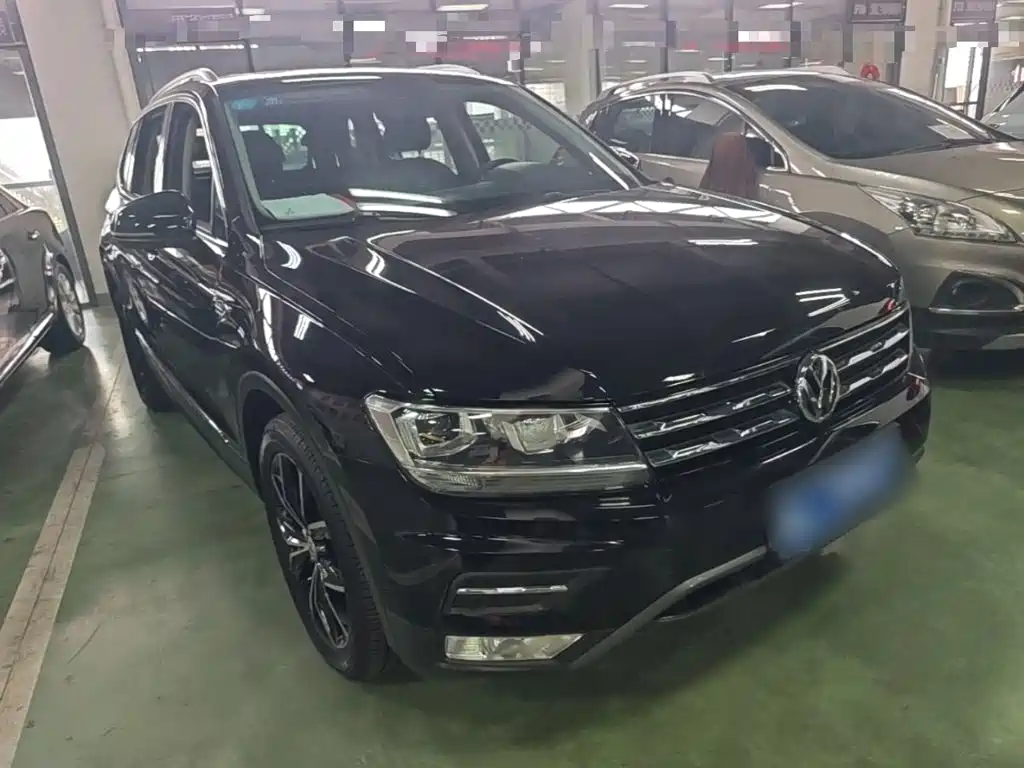 Volkswagen Tiguan L — фото 4