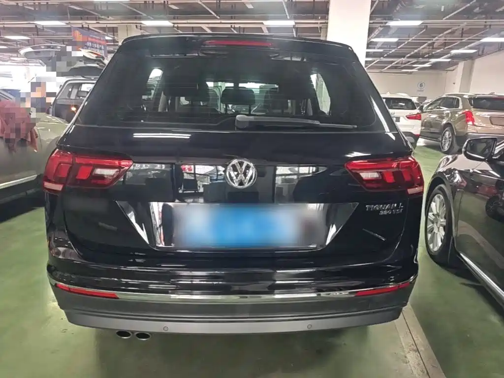 Volkswagen Tiguan L — фото 6
