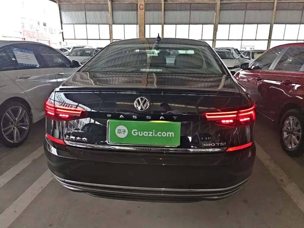 Volkswagen Passat — фото 6
