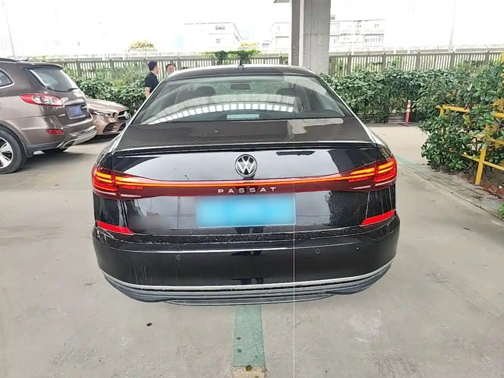 Volkswagen Passat — фото 4