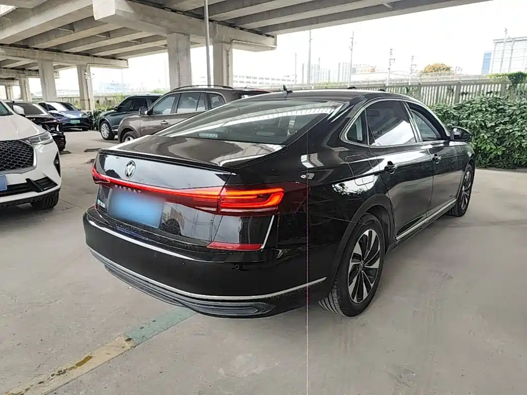 Volkswagen Passat — фото 5