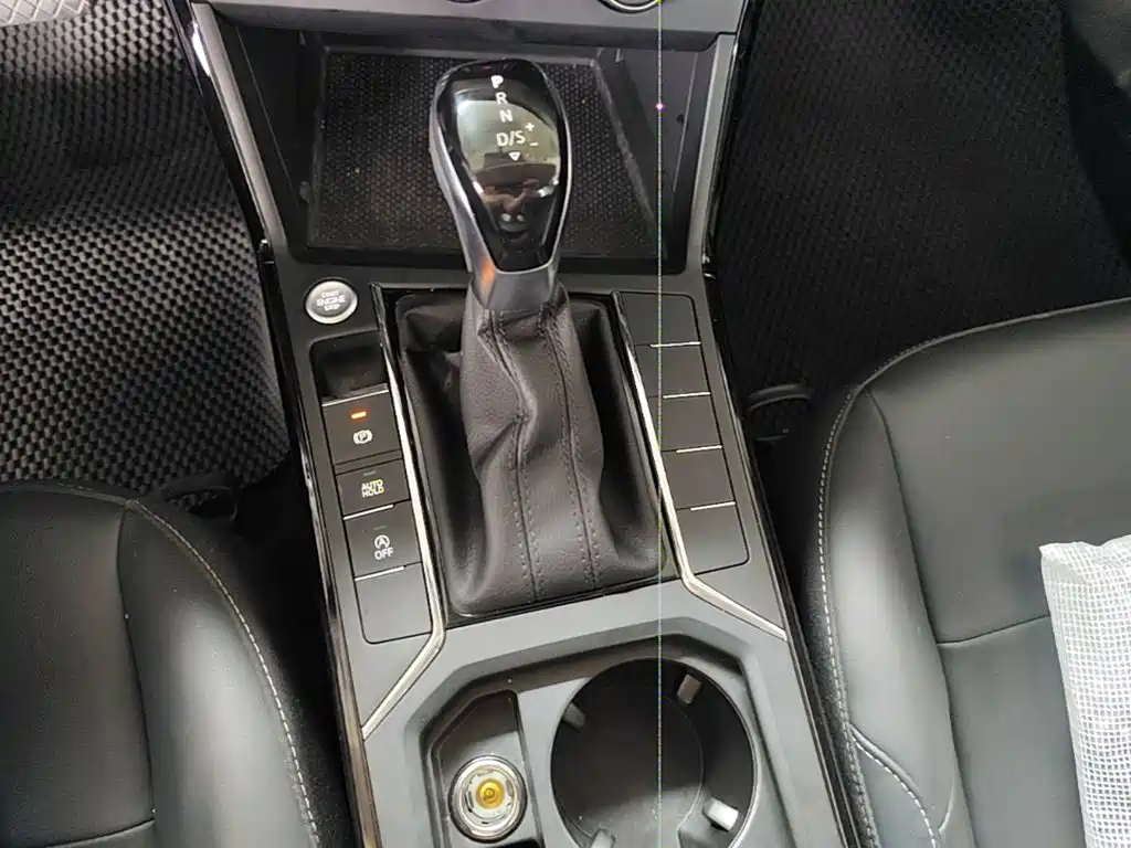 Volkswagen Passat — фото 10