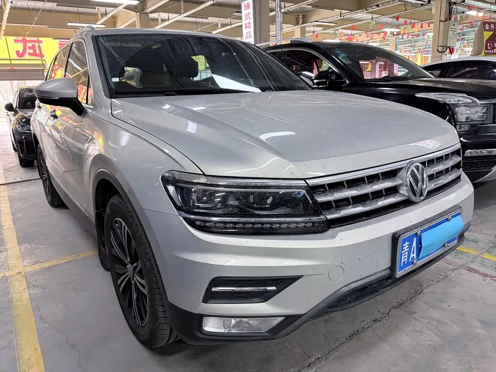 Volkswagen Tiguan L — фото 3