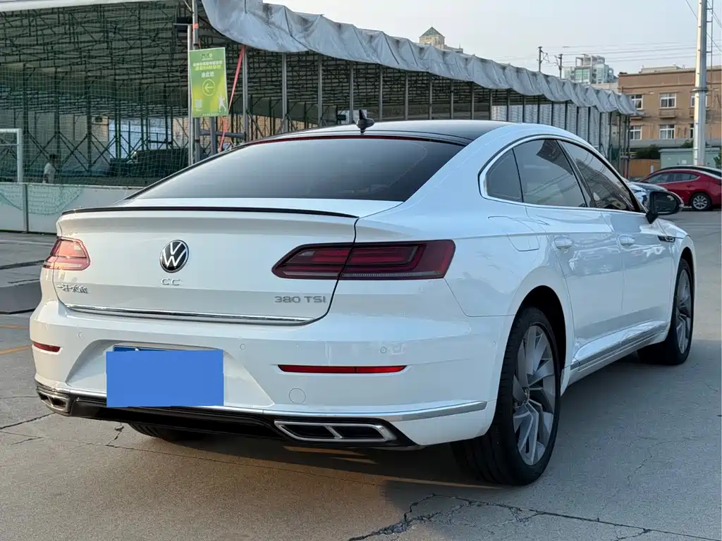 Volkswagen CC — фото 7