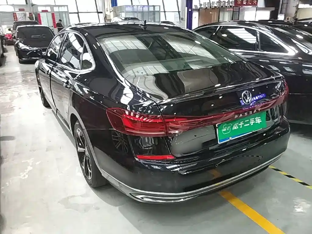 Volkswagen Passat — фото 5