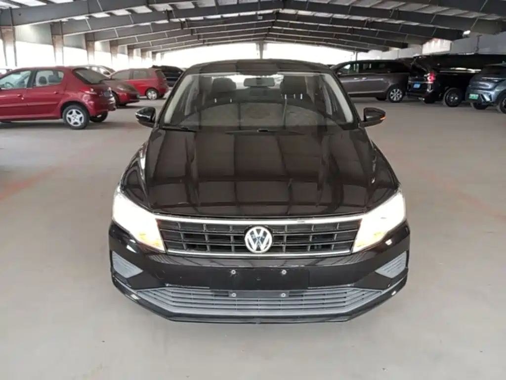 Volkswagen Jetta — фото 3