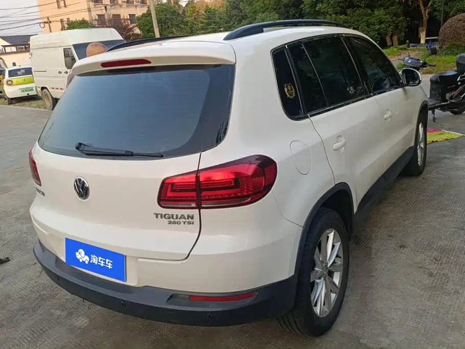 Volkswagen Tiguan — фото 3