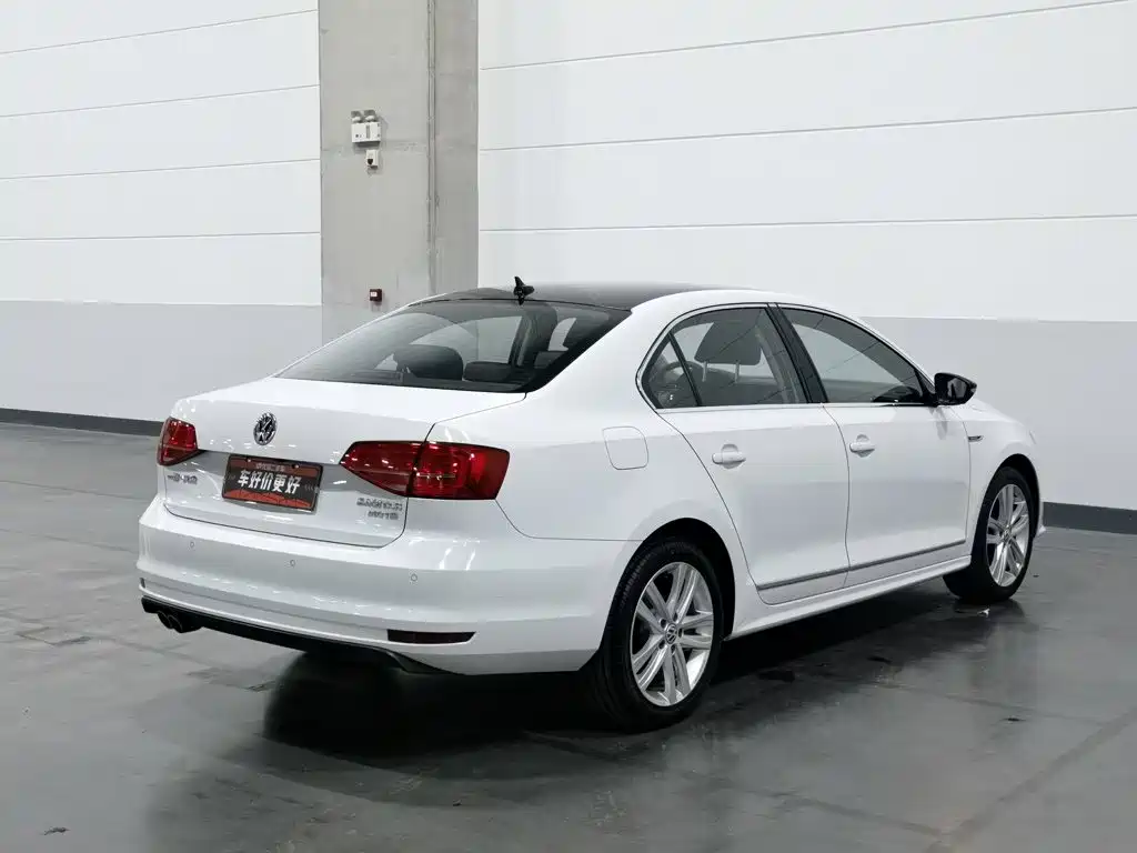 Volkswagen Sagitar — фото 2