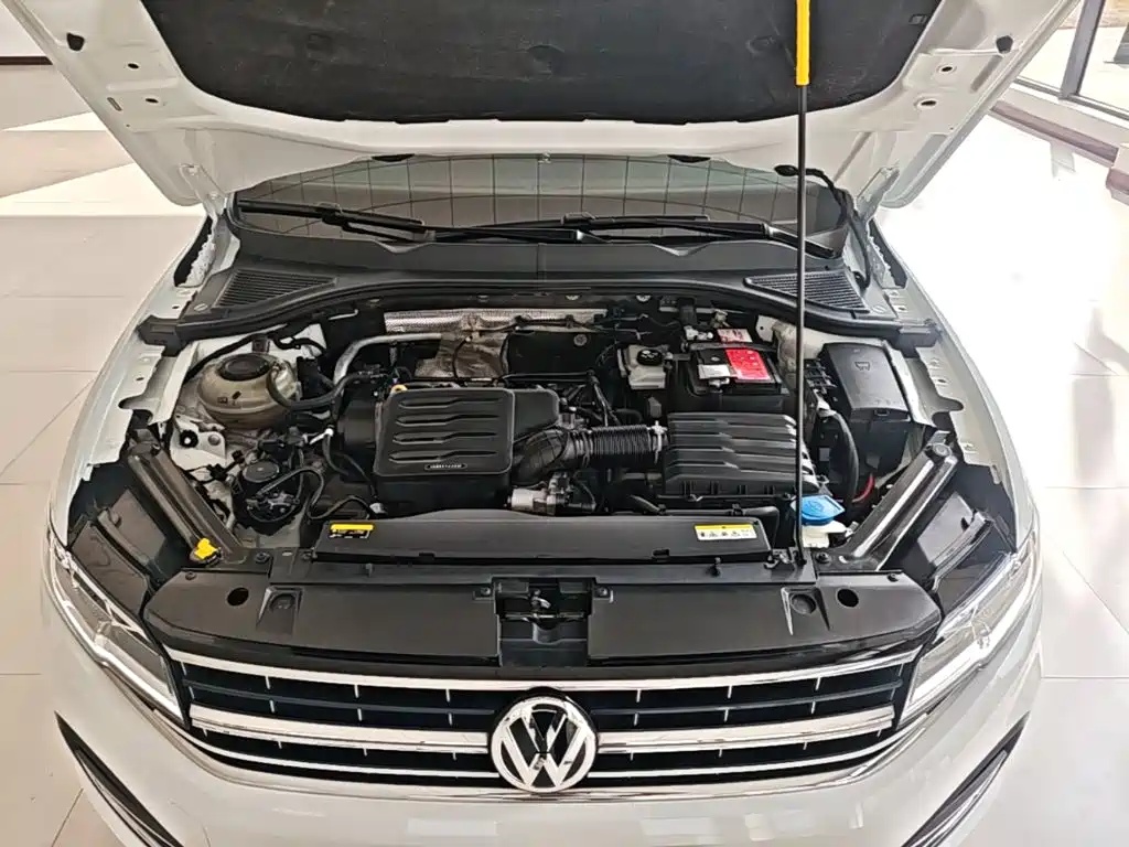 Volkswagen Bora — фото 20
