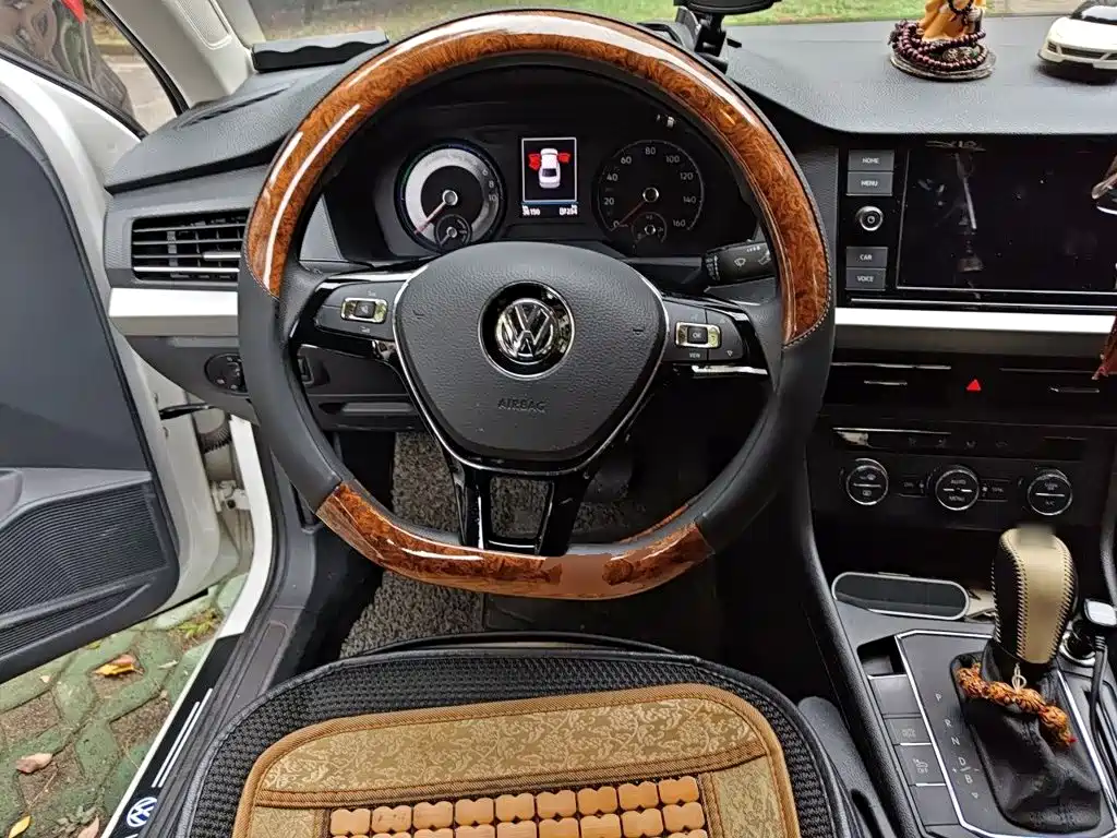 Volkswagen Lavida Pure Electric — фото 7