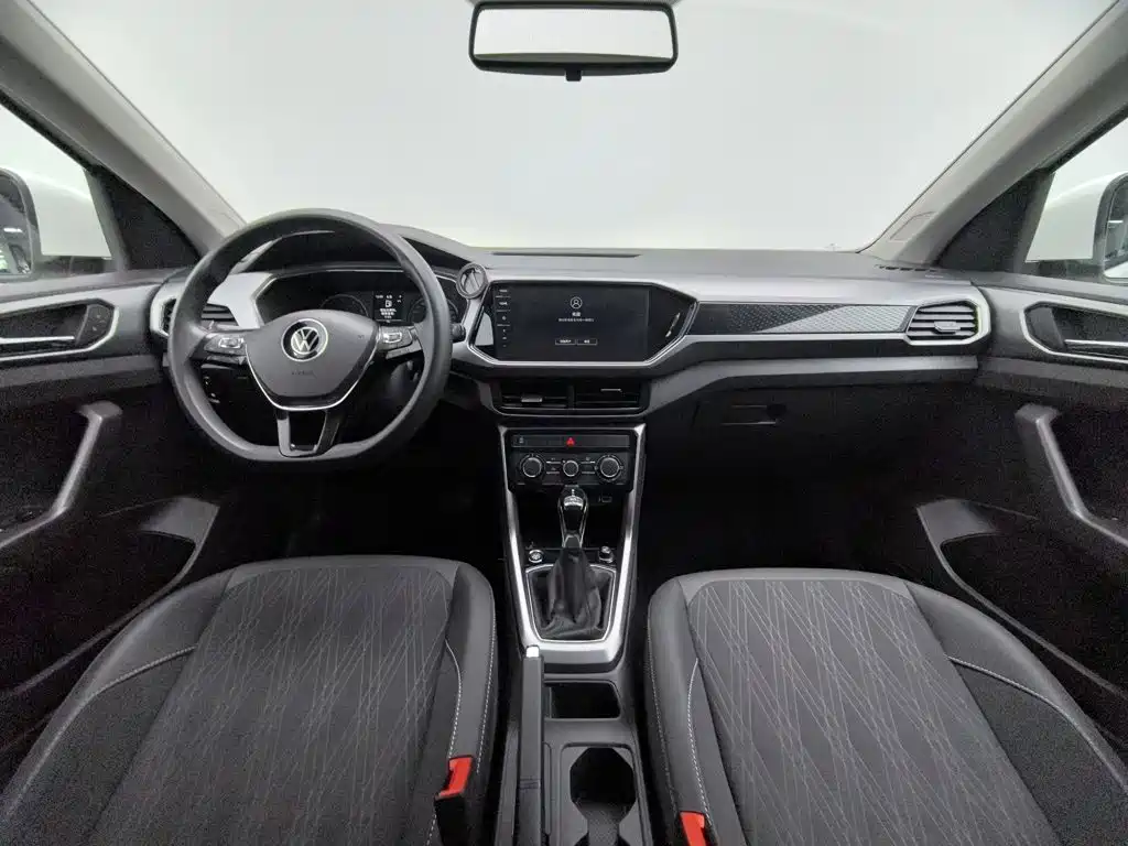 Volkswagen T-Cross — фото 5