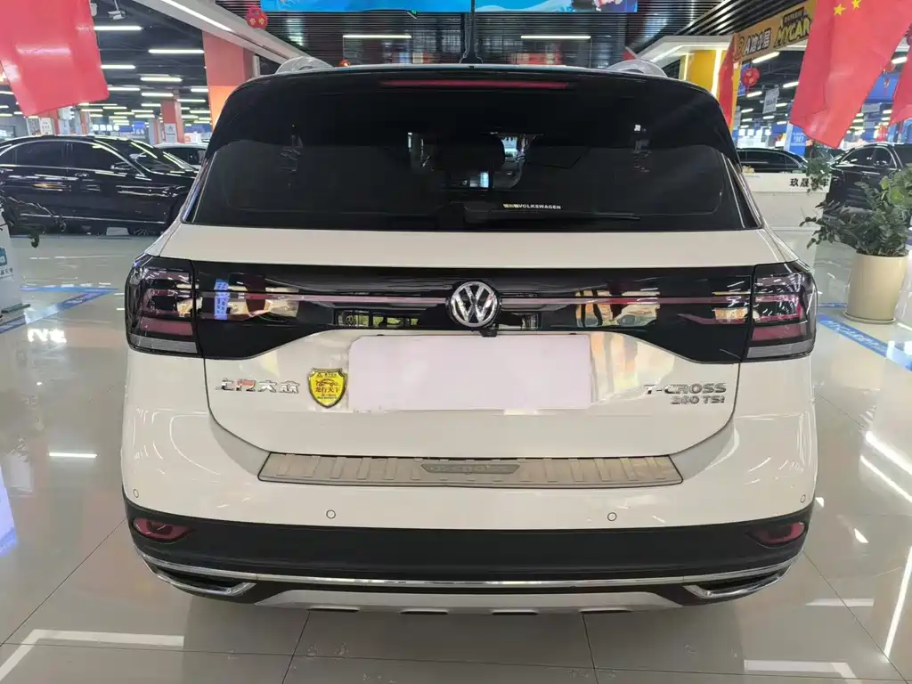 Volkswagen T-Cross — фото 10