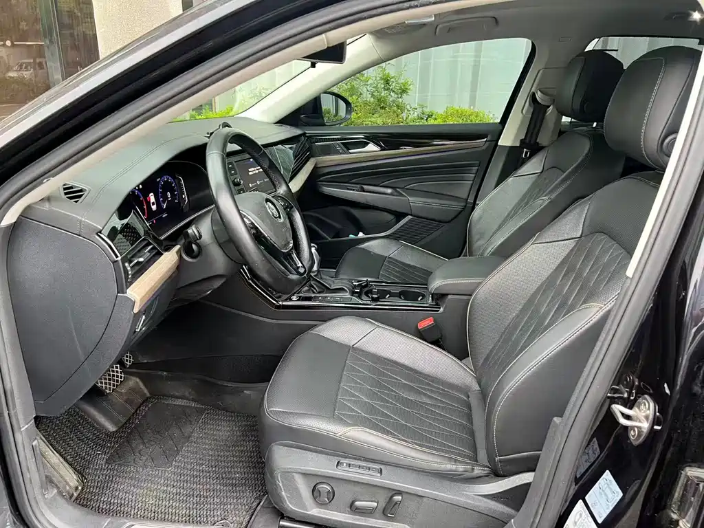 Volkswagen Passat — фото 4