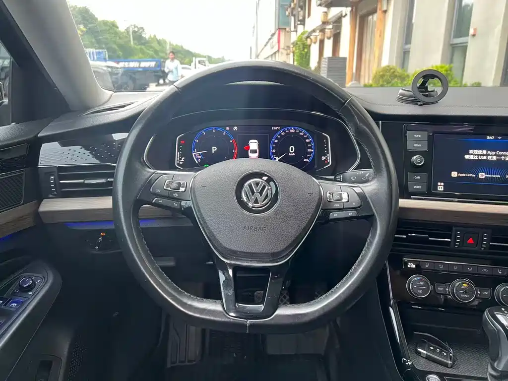 Volkswagen Passat — фото 7