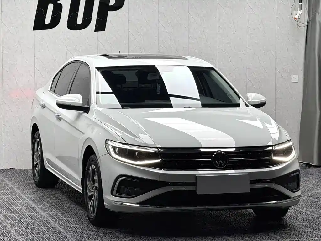 Volkswagen Bora — фото 3