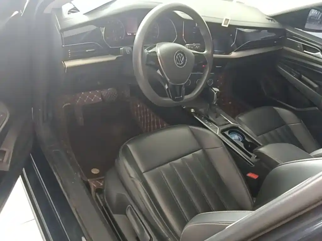 Volkswagen Passat — фото 10
