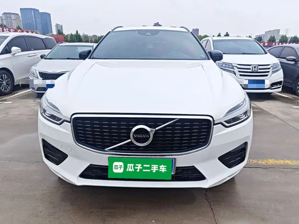 Volvo XC60 — фото 3