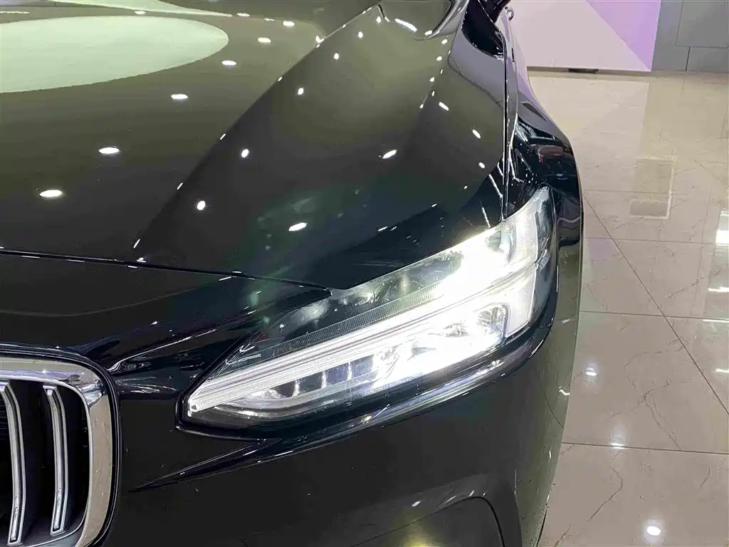 Volvo S90 — фото 4