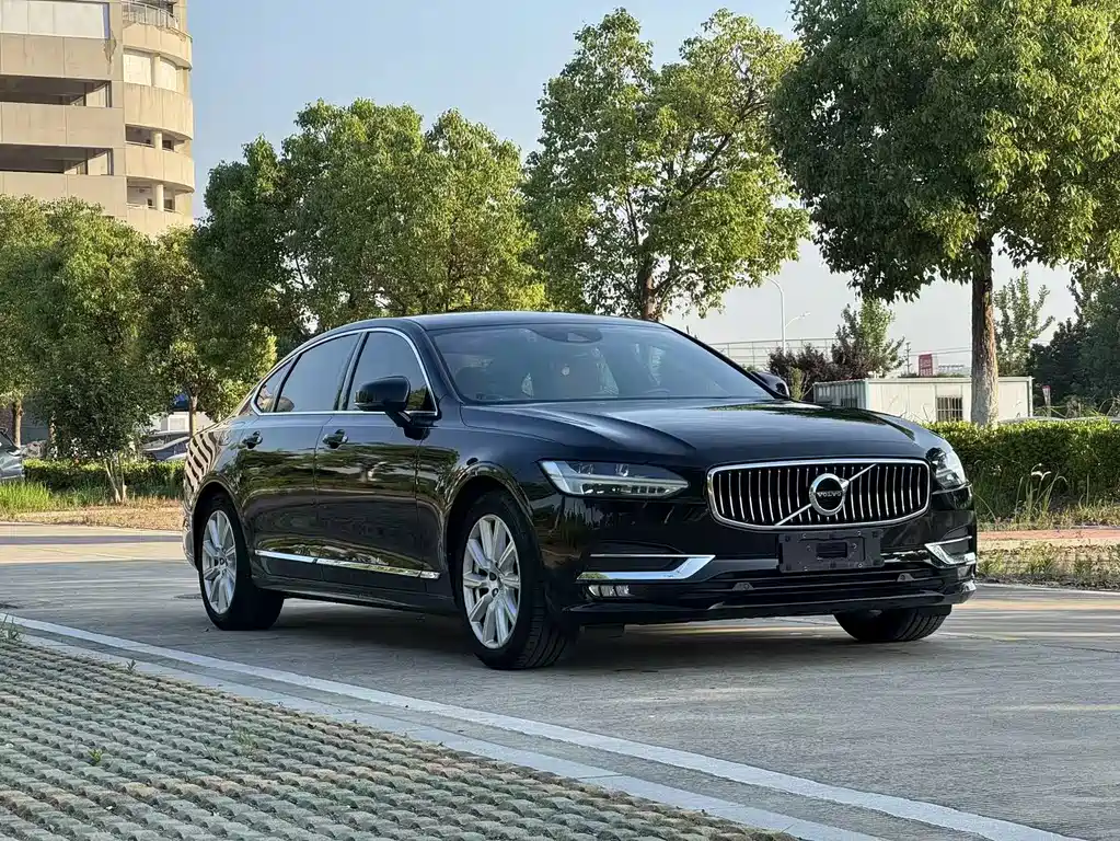 Volvo S90 — фото 3