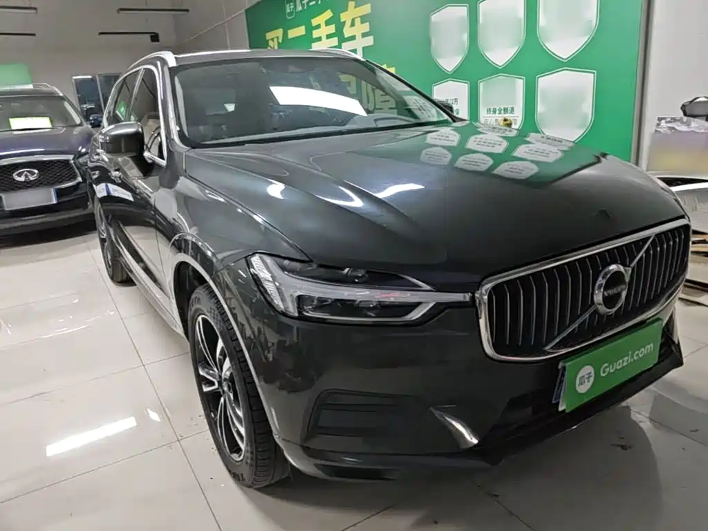 Volvo XC60 — фото 4