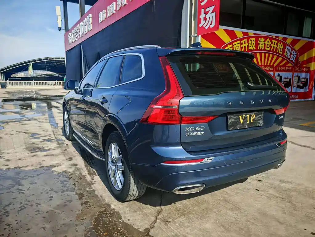 Volvo XC60 — фото 4