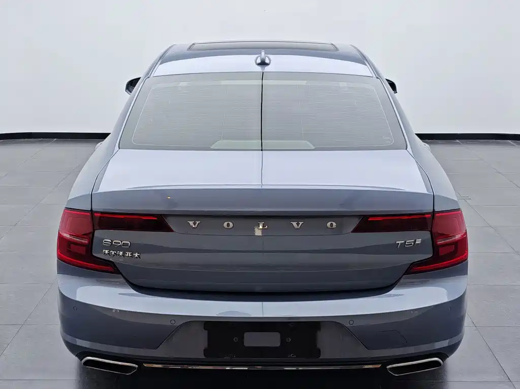Volvo S90 — фото 5
