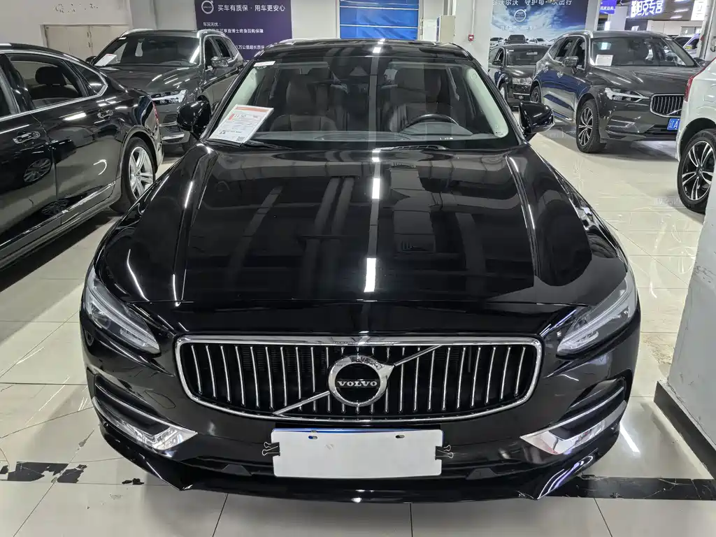 Volvo S90 — фото 2