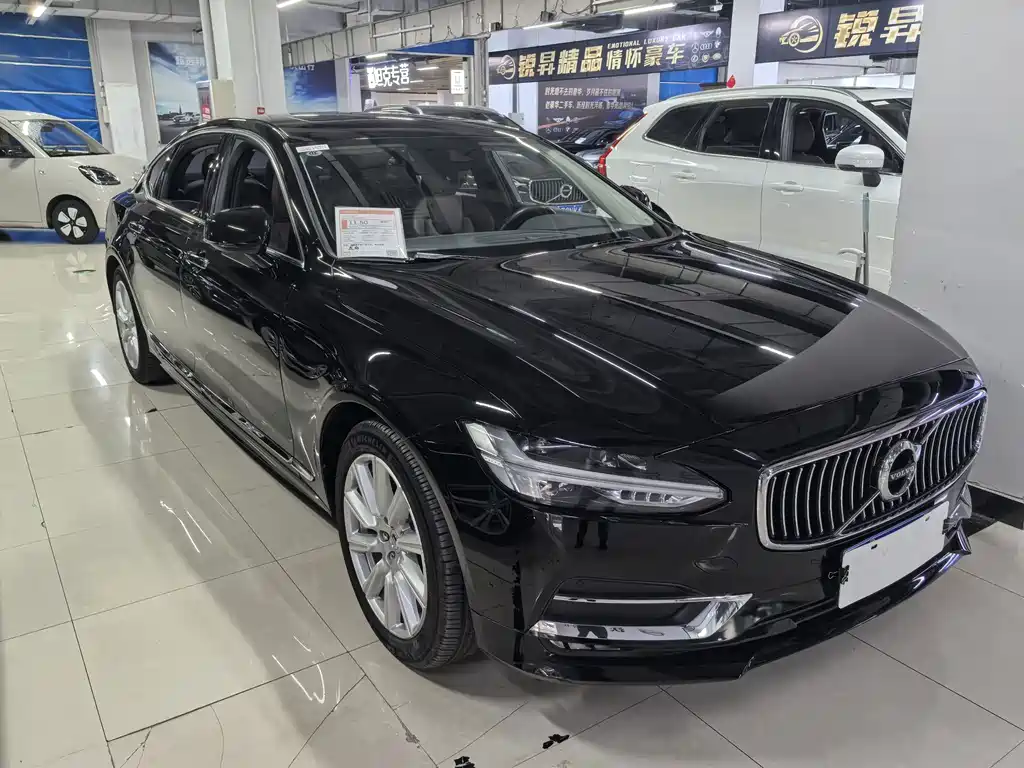 Volvo S90 — фото 3