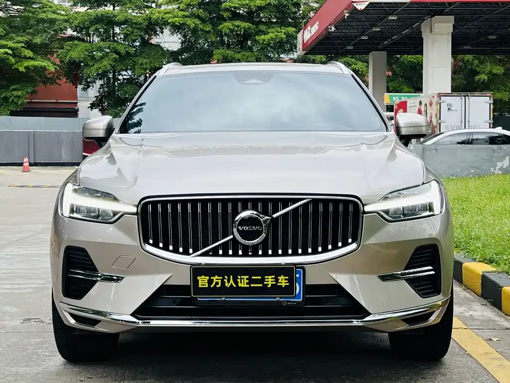 Volvo XC60 — фото 2